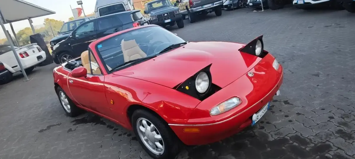 Usata Mazda MX5 116 CV (85 kW) 1992 Rosso Cabrio