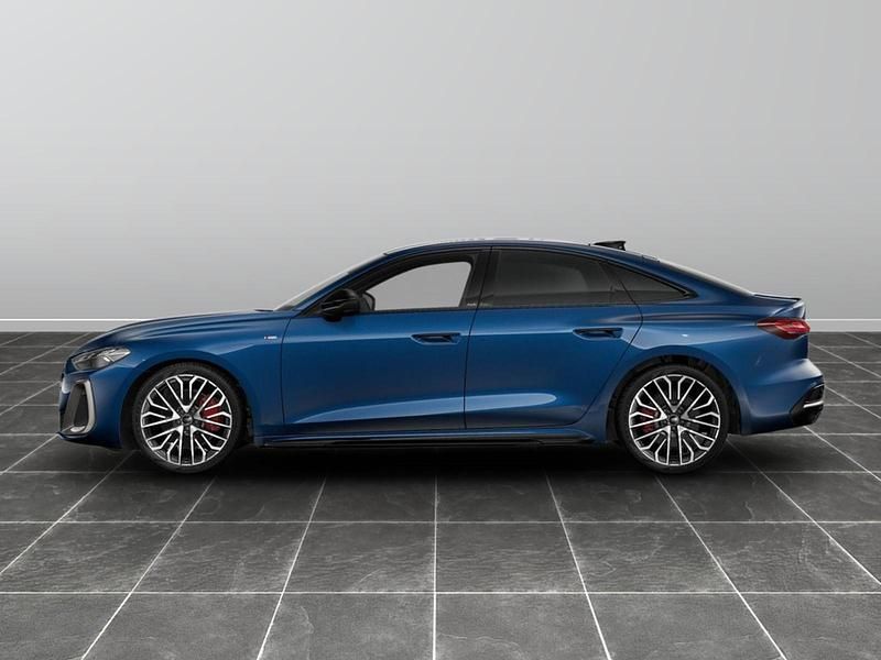 Nuova Audi A5 S-Line 204 CV (150 kW) 2025 Blu Berlina