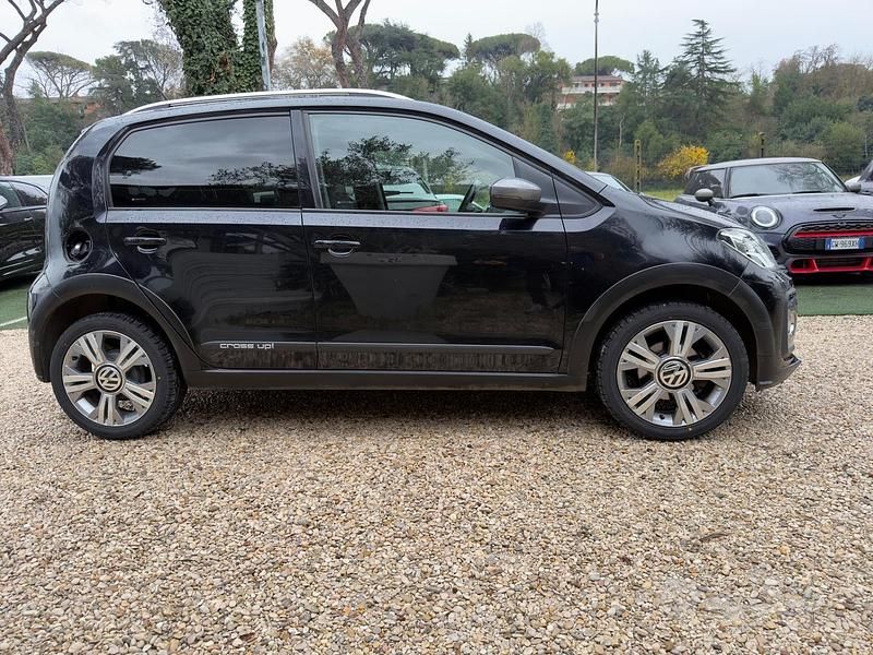 Usata VW up! 75 CV (55 kW) 2018 Nero Utilitaria