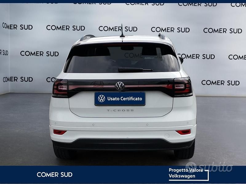 Usata VW T-Cross Sportline 110 CV (80 kW) 2023 Bianco SUV
