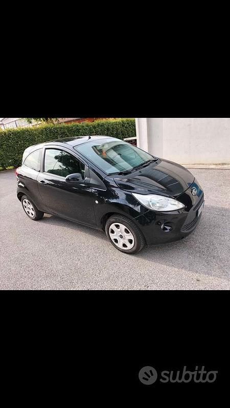 Usata Ford Ka 75 CV (55 kW) 2013 Nero Utilitaria