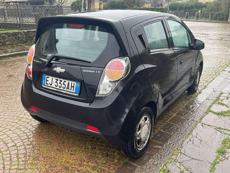 Usata Chevrolet Spark LS 68 CV (50 kW) 2011 Nero Utilitaria