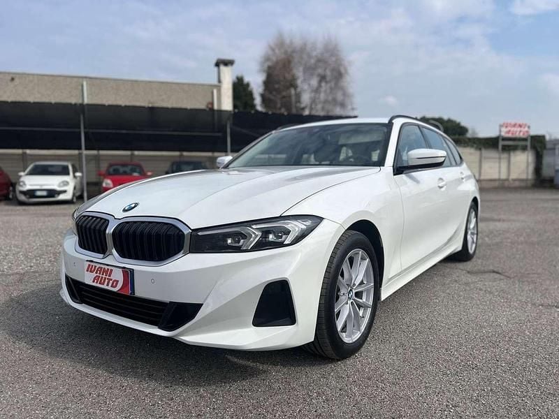 Usata BMW 320 190 CV (139 kW) 2023 Bianco Station wagon