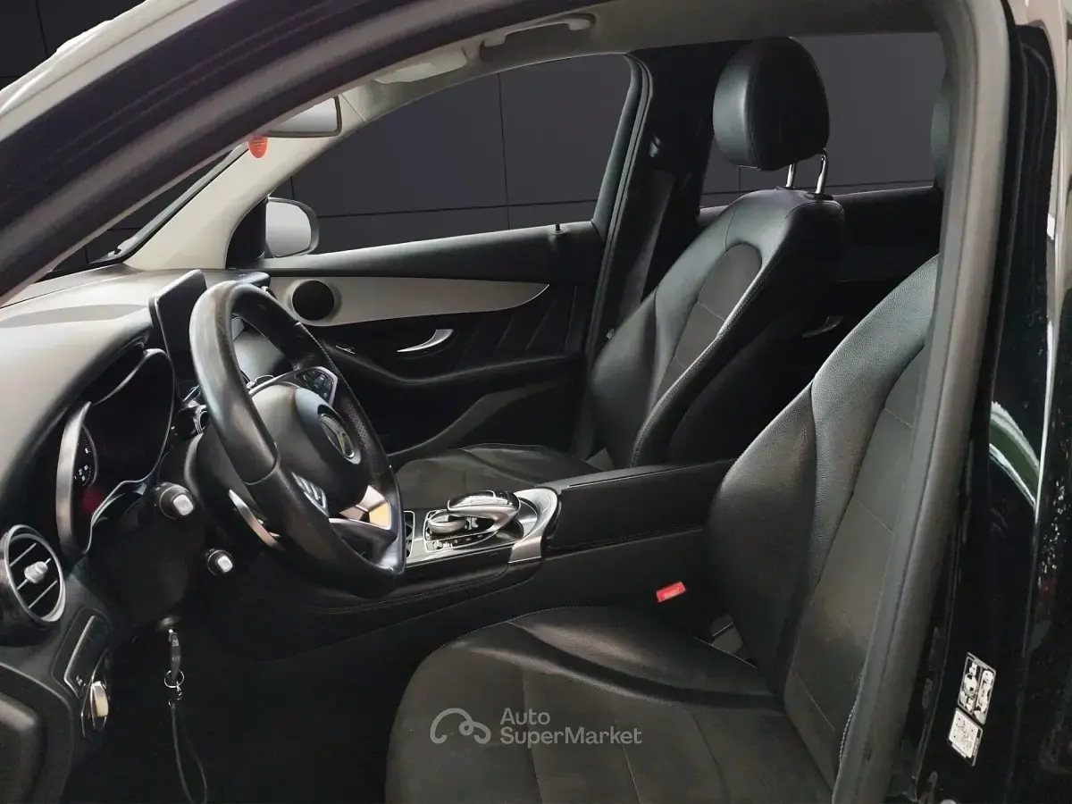 Usata Mercedes GLC250 Executive 204 CV (150 kW) 2018 Nero SUV
