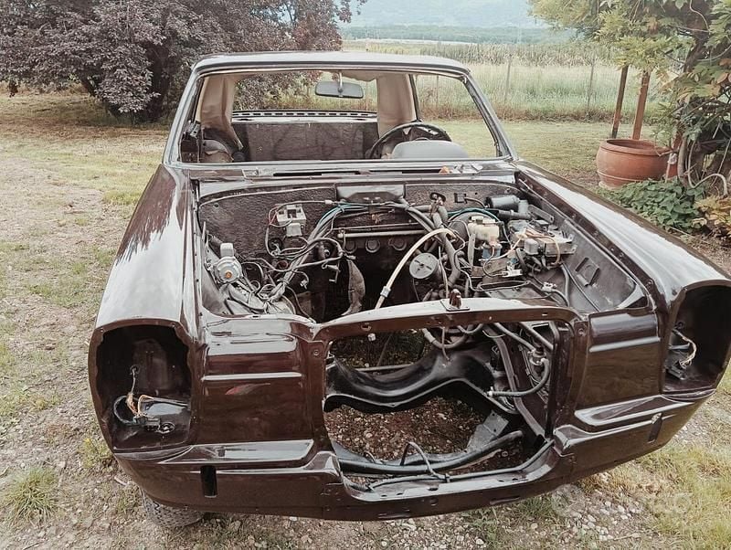 Usata Mercedes W114 1970 Marrone Coupé