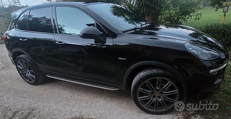 Usata Porsche Cayenne 256 CV (188 kW) 2015 Nero SUV