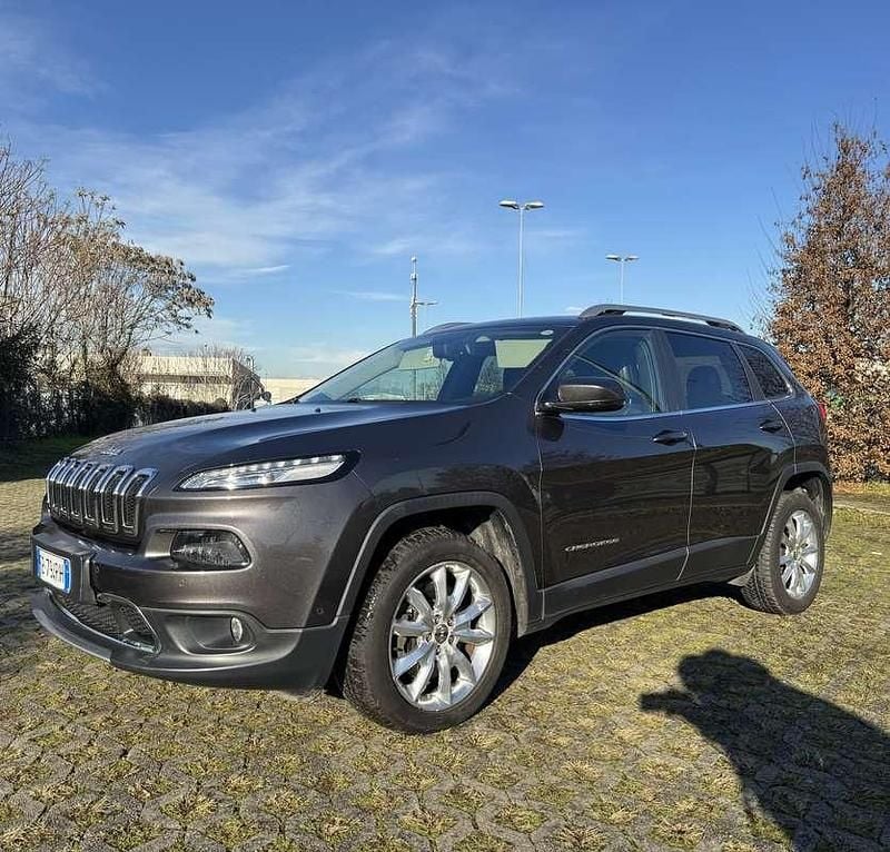 Usata Jeep Cherokee Limited 200 CV (147 kW) 2015 Grigio SUV