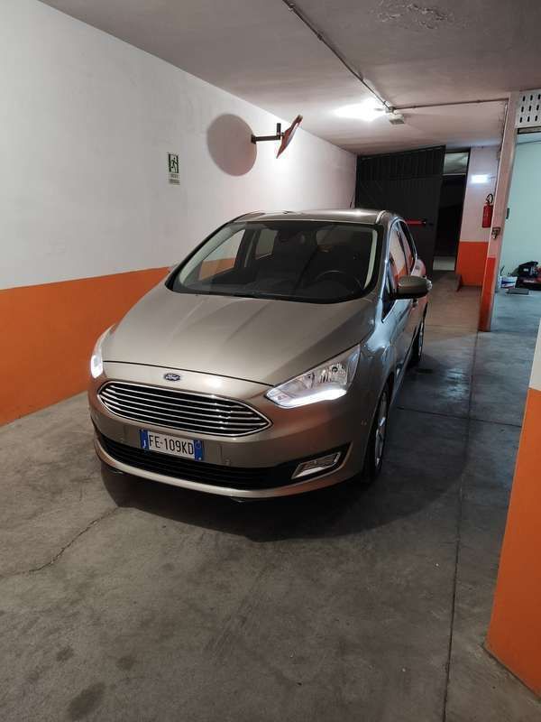 Usata 2016 Ford C-MAX Titanium S Monovolume | 10.800 € (Buon prezzo) - Immagine 1/4
