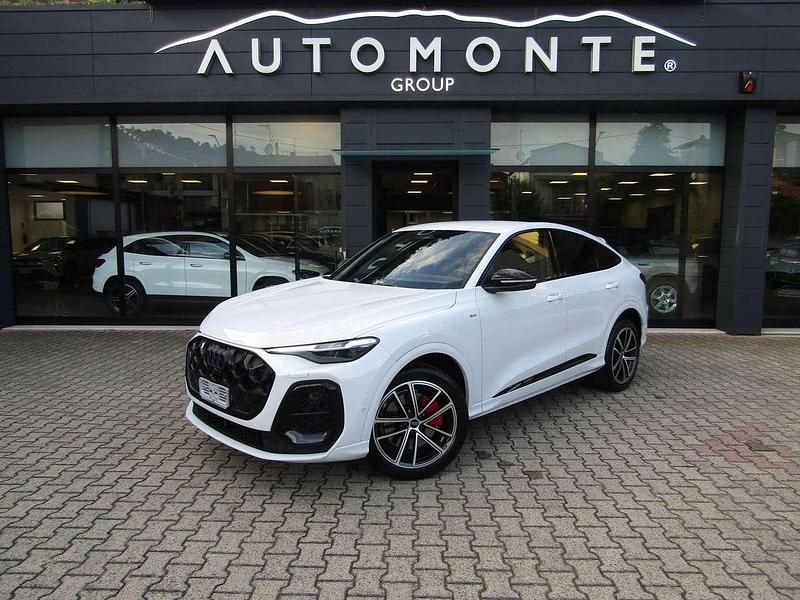 Bianco Nuova 2025 Audi Q5 S-Line SUV | 69.900 € - Immagine 1/4