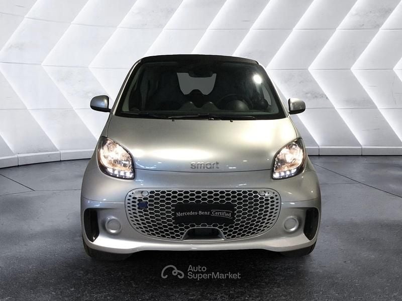 Używany Smart ForTwo Electric Drive Passion 41 kW (56 KM) 2023 Srebrny Sedan/Limuzyna