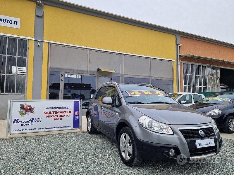 Usata Fiat Sedici 120 CV (88 kW) 2007 Grigio SUV