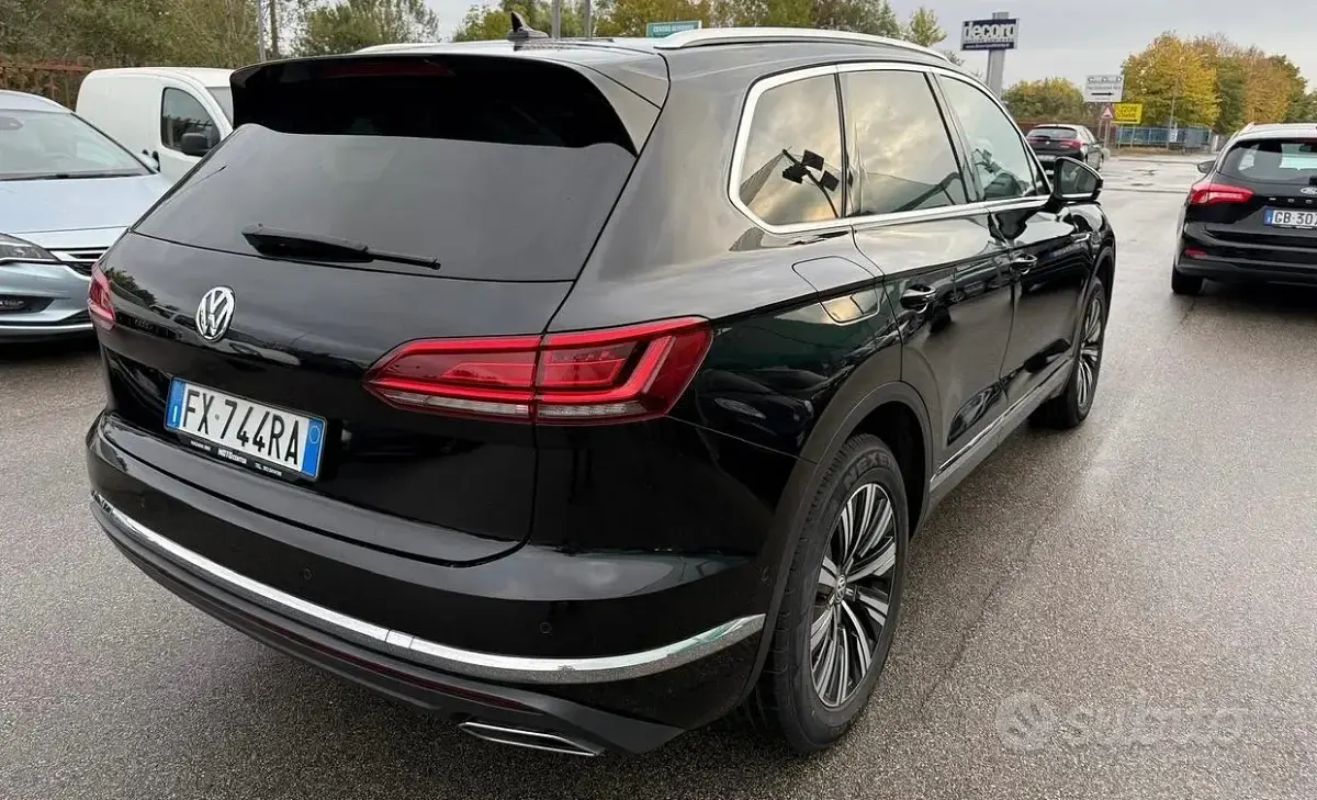 Usata VW Touareg Advance 231 CV (169 kW) 2019 Nero SUV