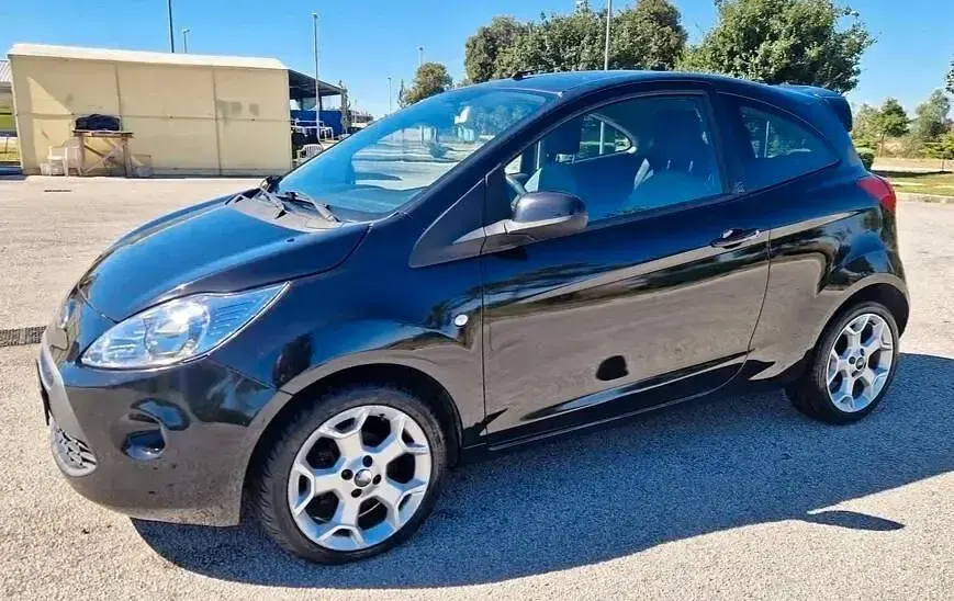 Usata Ford Ka Titanium 75 CV (55 kW) 2010 Nero Utilitaria