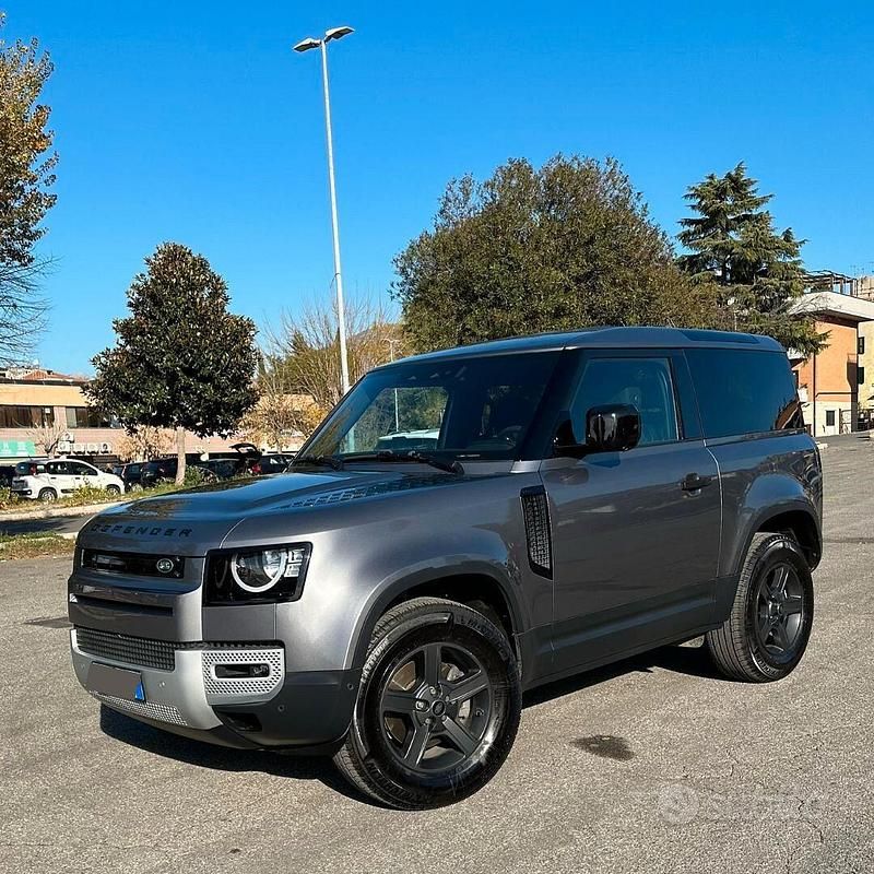 Usata Land Rover Defender SE 200 CV (147 kW) 2021 Nero SUV