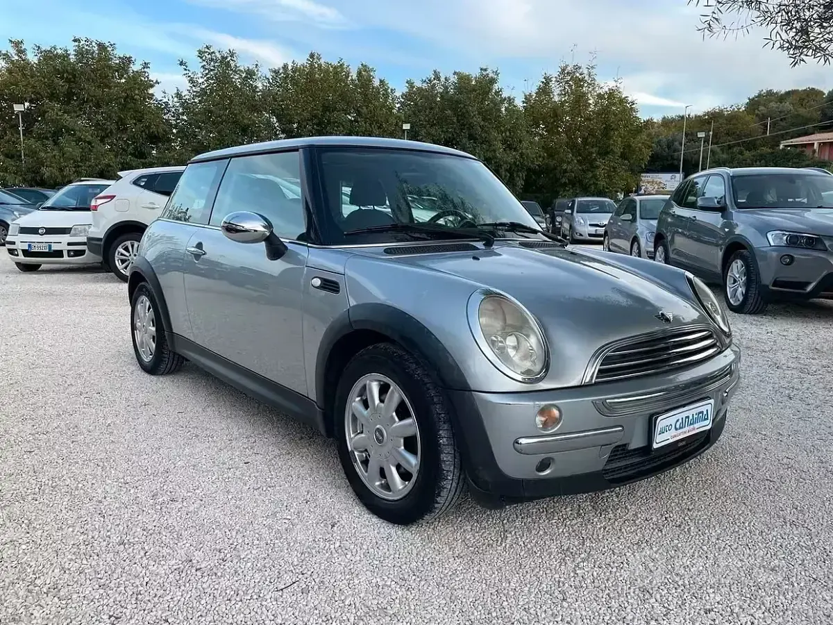 Usata Mini ONE 88 CV (64 kW) 2006 Utilitaria