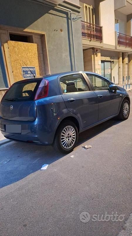Usata Fiat Grande Punto 75 CV (55 kW) 2008 Blu Utilitaria