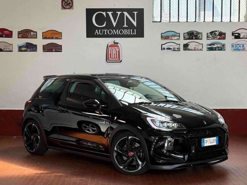 Nero Usata 2018 DS Automobiles DS3 Performance Black Special Tre volumi | 15.990 € (Buon prezzo) - Immagine 1/4