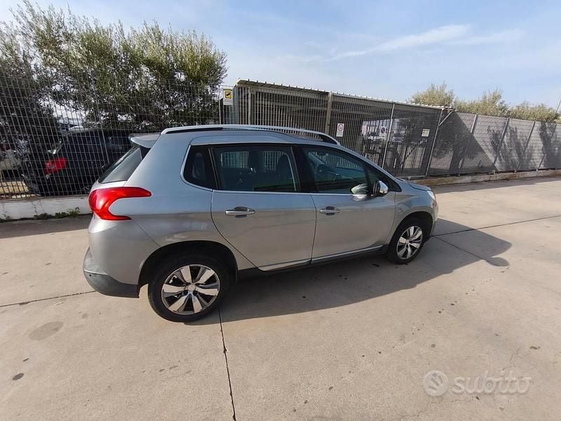 Usata Peugeot 2008 115 CV (84 kW) 2015 Grigio SUV