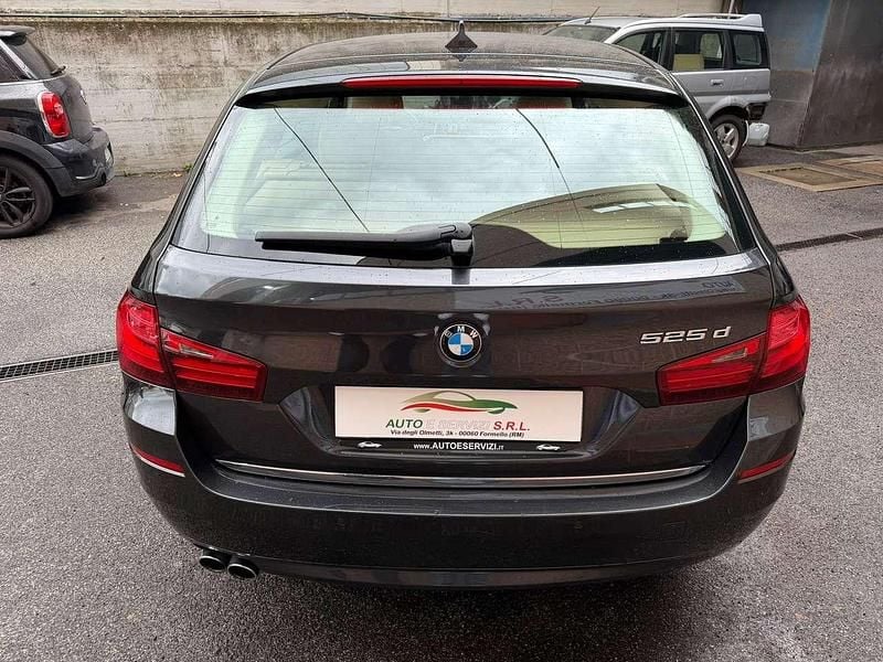 Usata BMW 525 Luxury Line 218 CV (160 kW) 2014 Grigio Station wagon