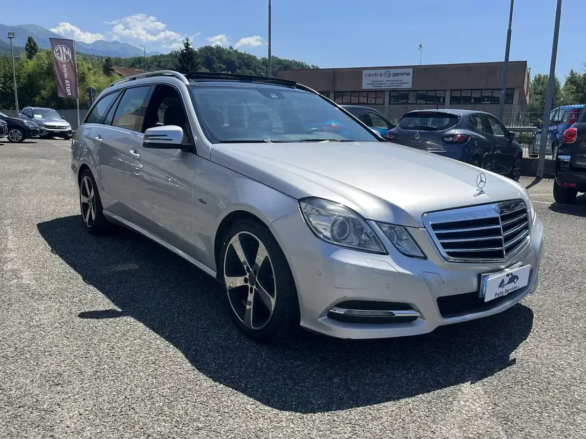 Usata Mercedes E350 Avantgarde 231 CV (169 kW) 2010 Other Station wagon
