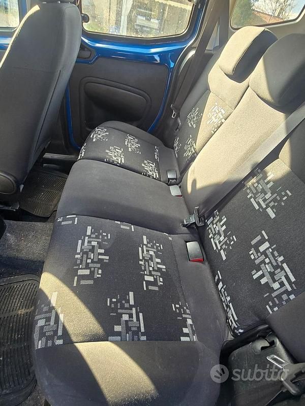 Begagnad Fiat Qubo Trekking 2013 Blå Minibuss