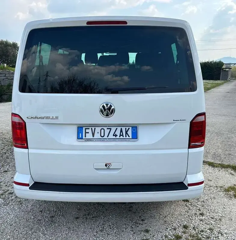 Usata VW Caravelle 150 CV (110 kW) 2019 Bianco Furgone