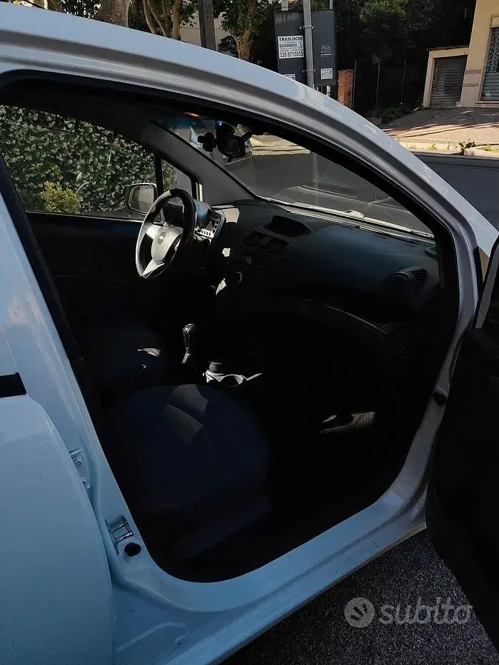 Usata Chevrolet Spark 68 CV (50 kW) 2012 Bianco Utilitaria