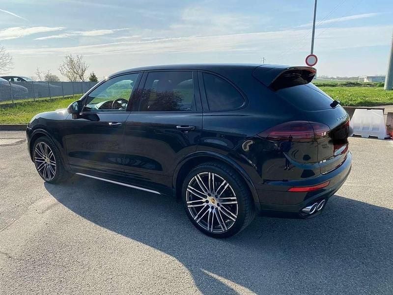 Usata Porsche Cayenne Platinum Edition 250 CV (183 kW) 2017 Nero SUV