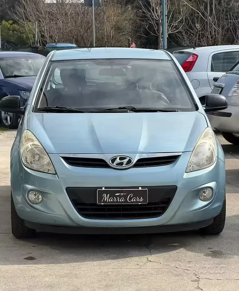 Usado Hyundai i20 78 HP (57 kW) 2010 Azul Citadino