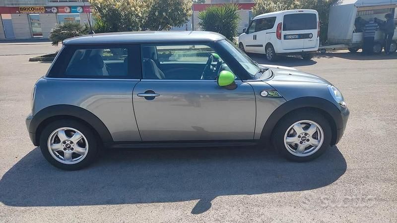 Usata Mini Cooper Coupé 88 CV (64 kW) 2010 Grigio Coupé