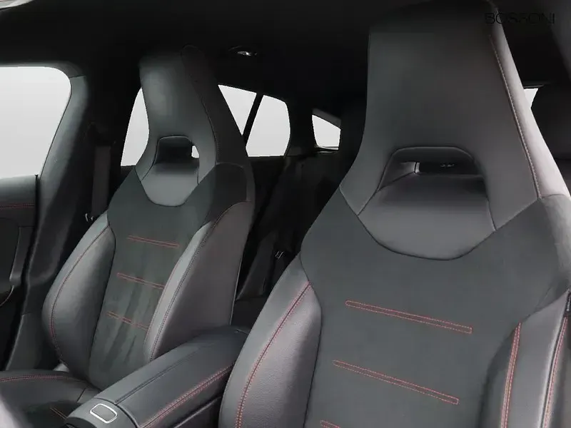 Usata Mercedes CLA200 AMG Line Premium 150 CV (110 kW) 2024 Argento Coupé