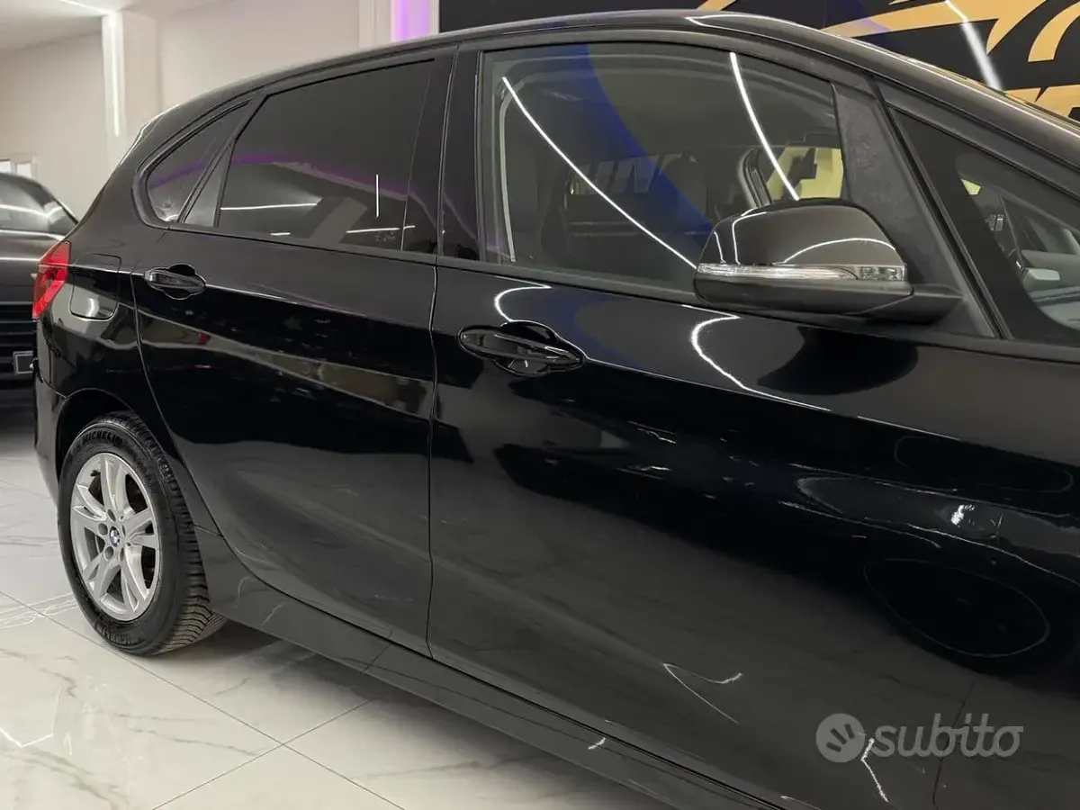Usata BMW 216 Active Tourer Luxury Line 116 CV (85 kW) 2016 Nero Monovolume