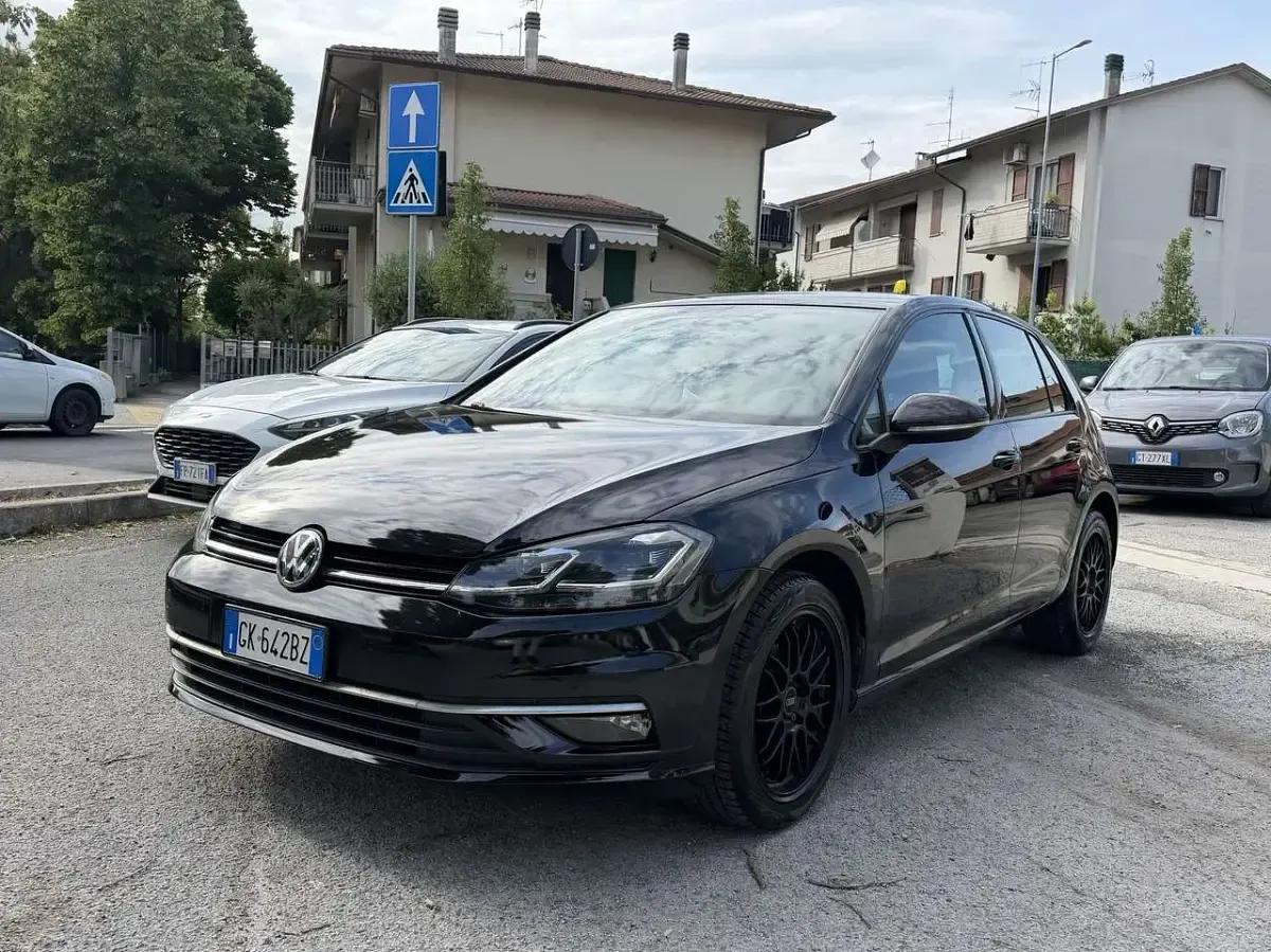 Usata VW Golf VII Executive 116 CV (85 kW) 2019 Nero Berlina