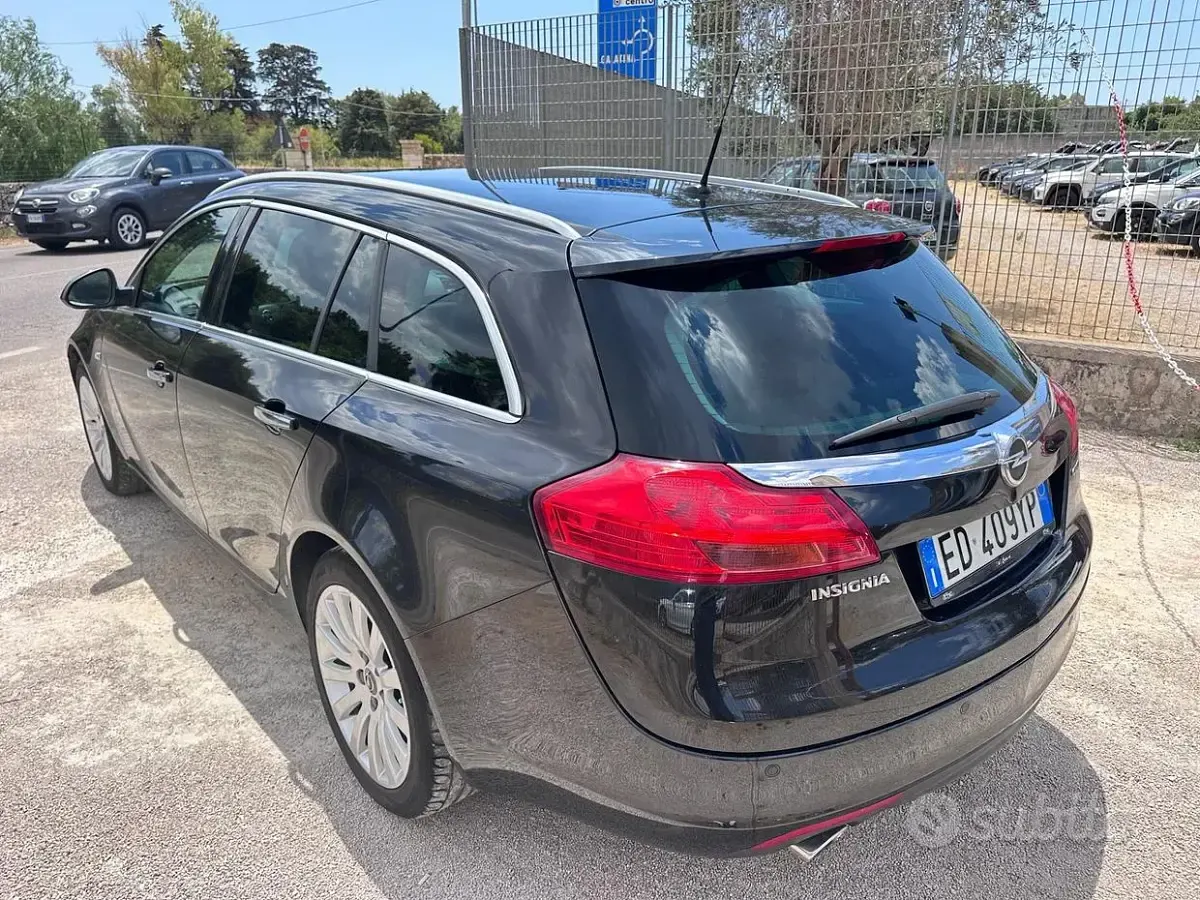 Usata Opel Insignia 131 CV (96 kW) 2010 Nero Station wagon