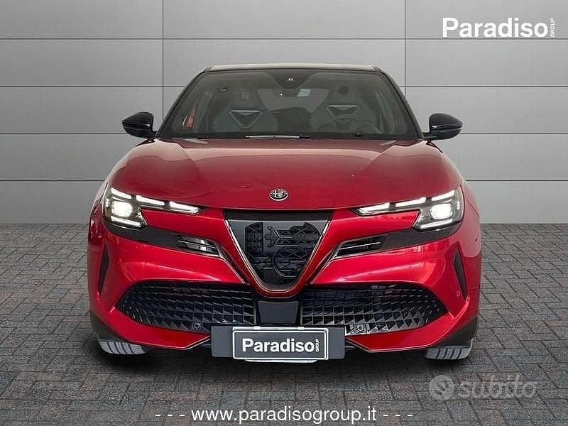 Usata Alfa Romeo Junior Edizione Speciale 114 kW (156 CV) 2024 Rosso SUV