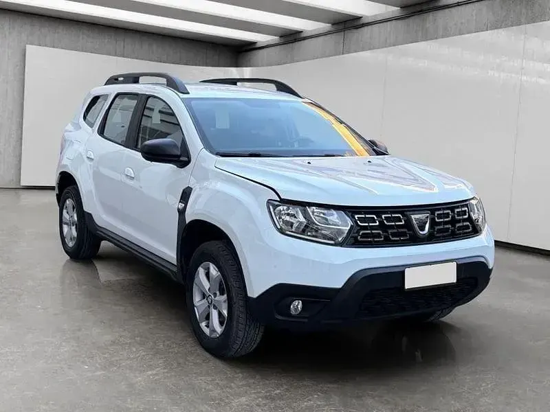 Usata Dacia Duster Comfort 114 CV (83 kW) 2019 Bianco SUV