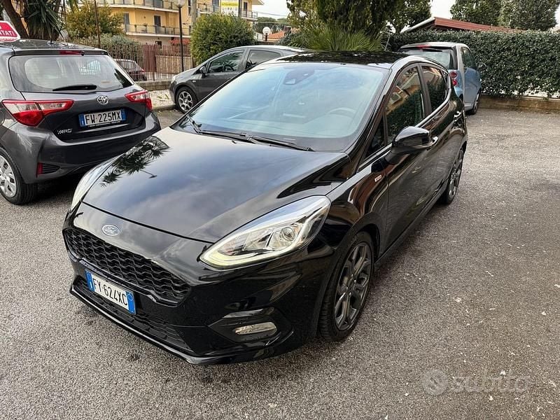 Usata Ford Fiesta ST-Line 101 CV (74 kW) 2019 Nero Utilitaria