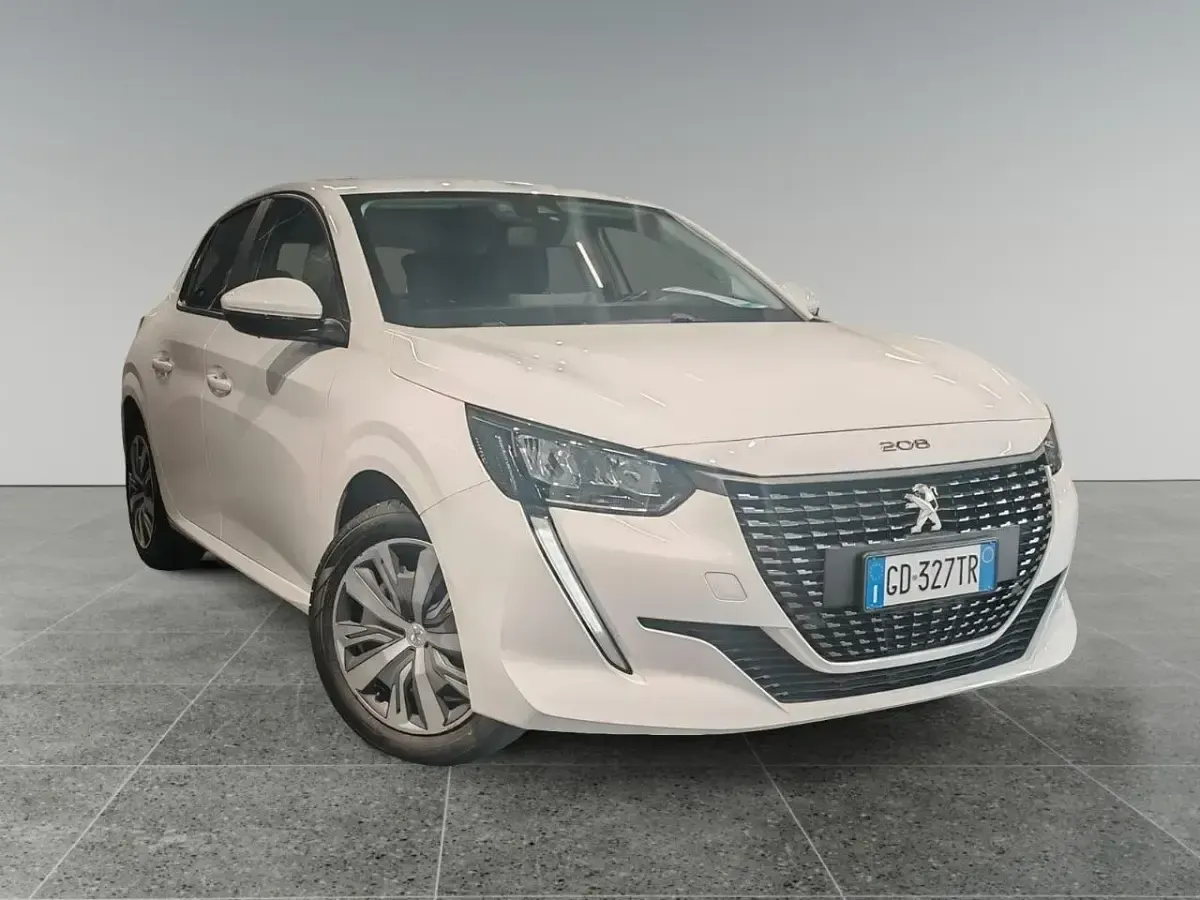 Usata Peugeot 208 Active 101 CV (74 kW) 2020 Utilitaria