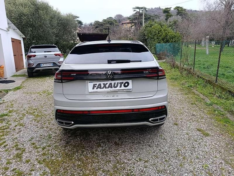 Usata VW Taigo R-line 110 CV (80 kW) 2022 Beige SUV