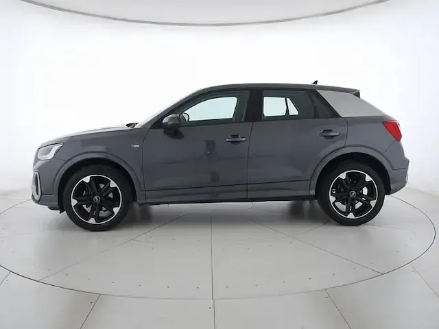 Usata Audi Q2 S-Line 116 CV (85 kW) 2025 Grigio daytona perlato SUV