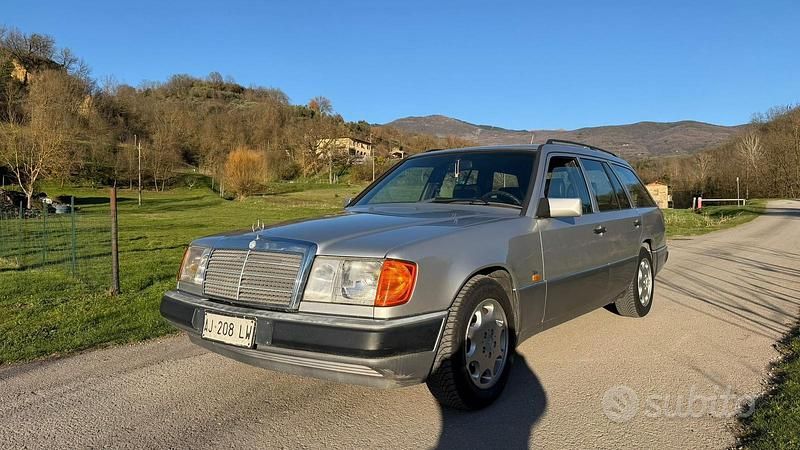 Usata Mercedes 200 1993 Grigio Station wagon