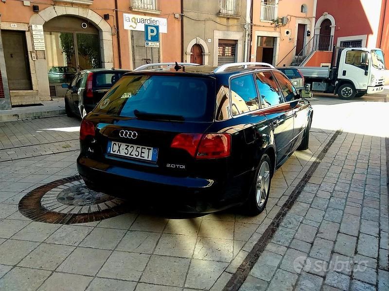 Usata Audi A4 Ambiente 140 CV (102 kW) 2005 Nero Station wagon