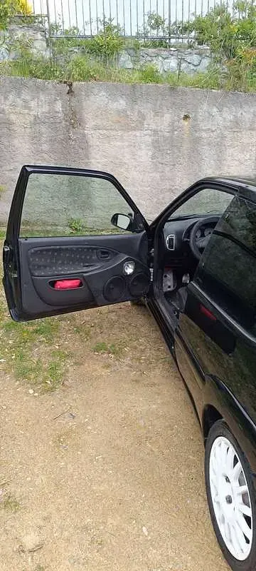 Usata Citroën Saxo 118 CV (86 kW) 2002 Nero Utilitaria