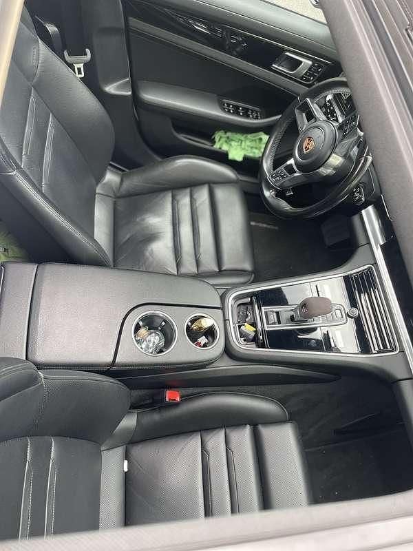 Usata Porsche Panamera 330 CV (242 kW) 2018 Berlina