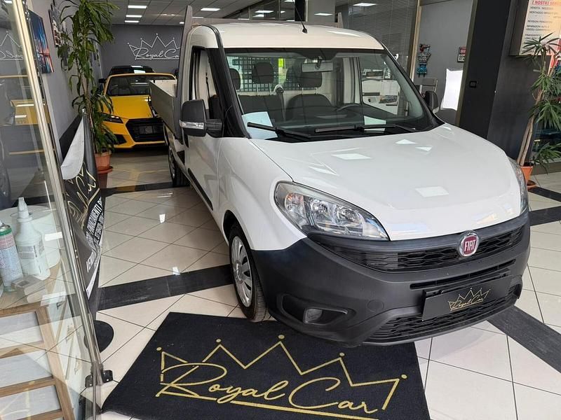 Usata Fiat Doblò 95 CV (69 kW) 2017 Bianco Monovolume