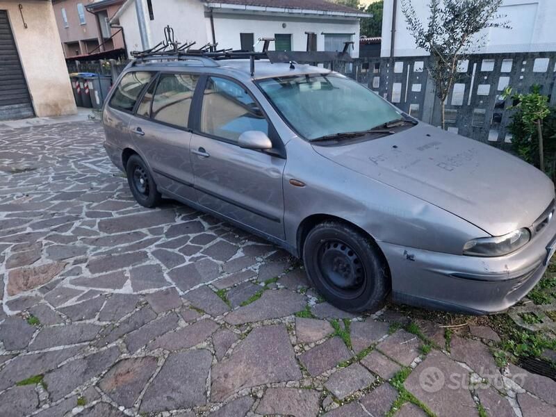 Usata 2000 Fiat Marea Station wagon | 500 € - Immagine 1/4
