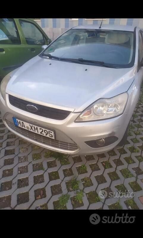 Grigio Usata 2008 Ford Focus Station wagon | 1200 € (Super prezzo) - Immagine 1/4