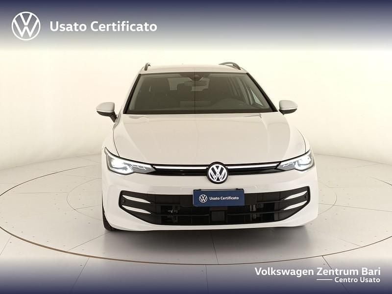 Usata VW Golf VIII Life 115 CV (84 kW) 2024 Bianco Station wagon