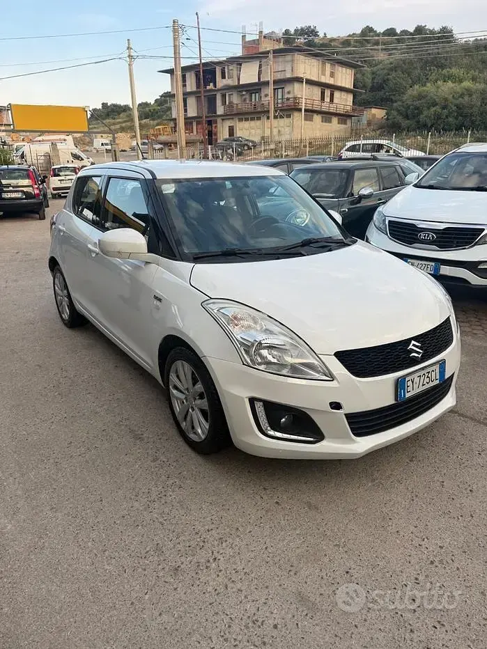 Usata Suzuki Swift 75 CV (55 kW) 2015 Bianco Utilitaria