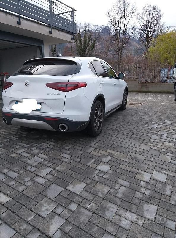 Usata Alfa Romeo Stelvio 190 CV (139 kW) 2019 Bianco SUV